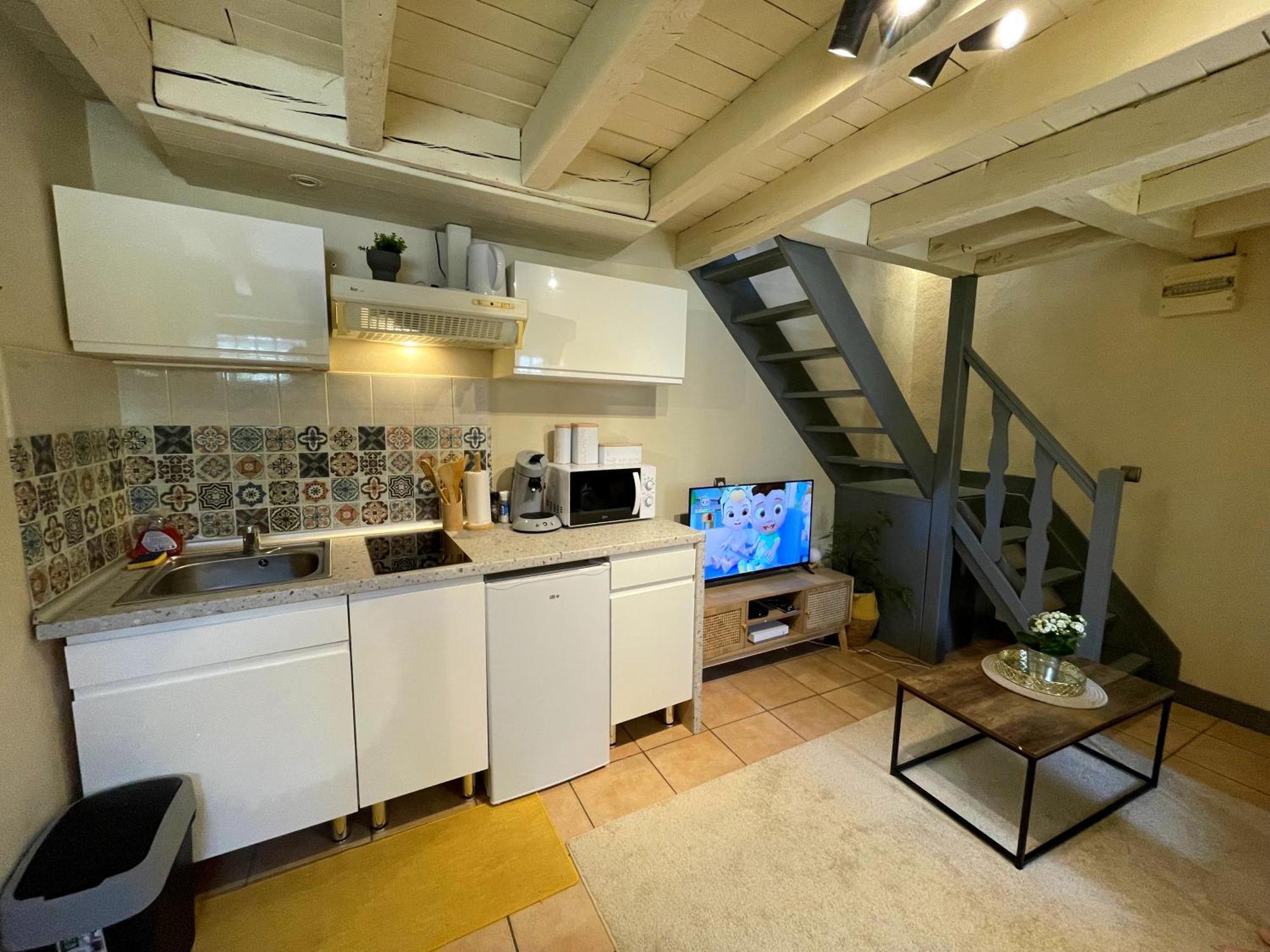 "Sainte Valiere", Appartement Calme Sur Cour Privative, Nevers Exterior foto